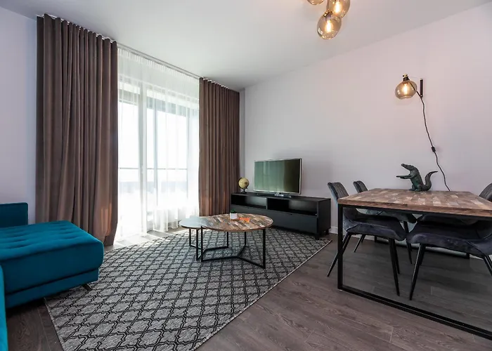 Highest Building In Baltic States!!!! Apartman